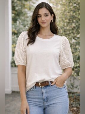 Puff eyelet sleeve loft top